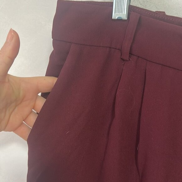 đť…şAnthropologie Sasha Button-Fly Tapered Trousers in Wine Red size 10 pants - Picture 5 of 10